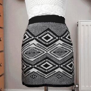 Dynamite Mozaic Print Soft Knit Highwaisted Skirt